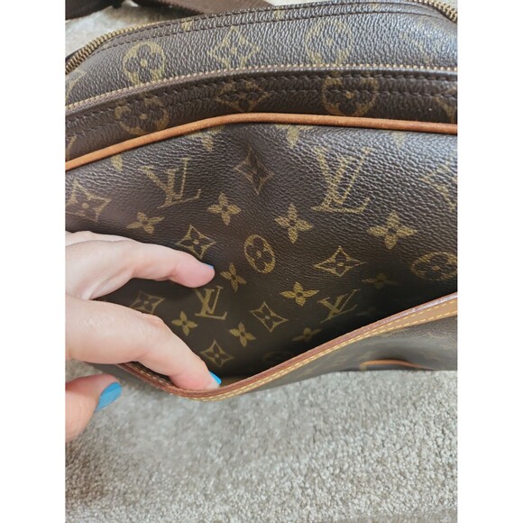 Louis Vuitton "Reporter" Crossbody Shoulder Bag PM Size - Picture 2 of 12